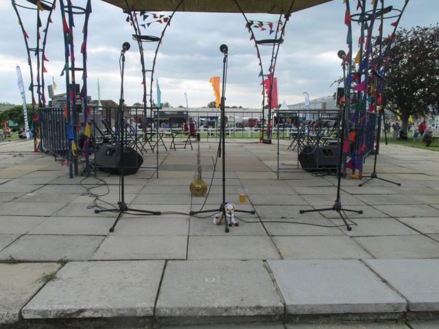 Clarence the Clarinet-Playing Cat and Boris the Bass-Playing Bear | Bath & West Country Festival, The Royal Bath & West Showground, August 2021