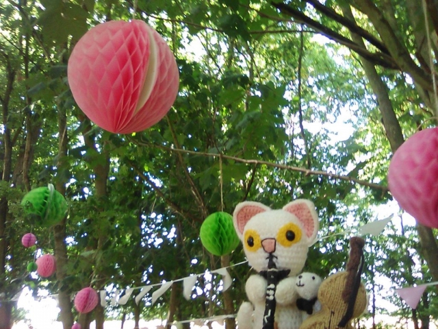 Clarence the Clarinet-Playing Cat and Boris the Bass-Playing Bear | Wedding reception, Markshall Estate (Coggeshall), July 2022